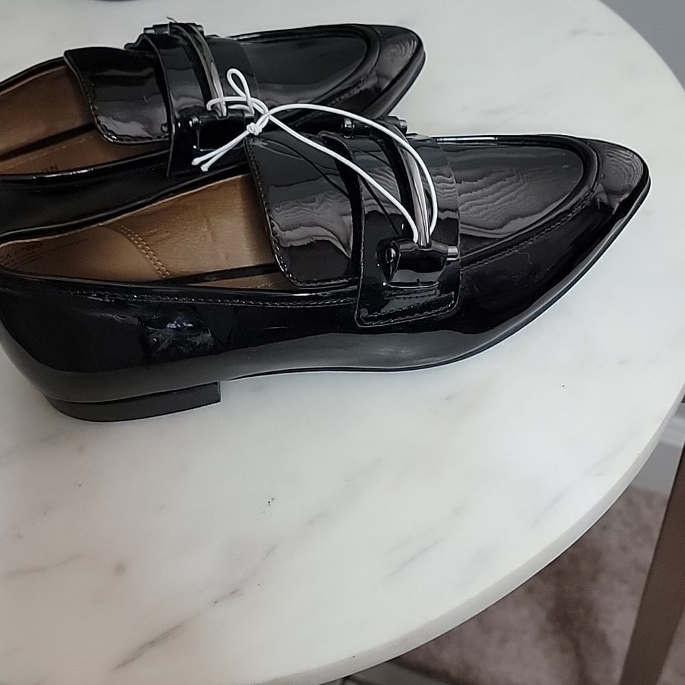 NWOT 14th and Union black patent slip on shoes - Picture 4 of 5